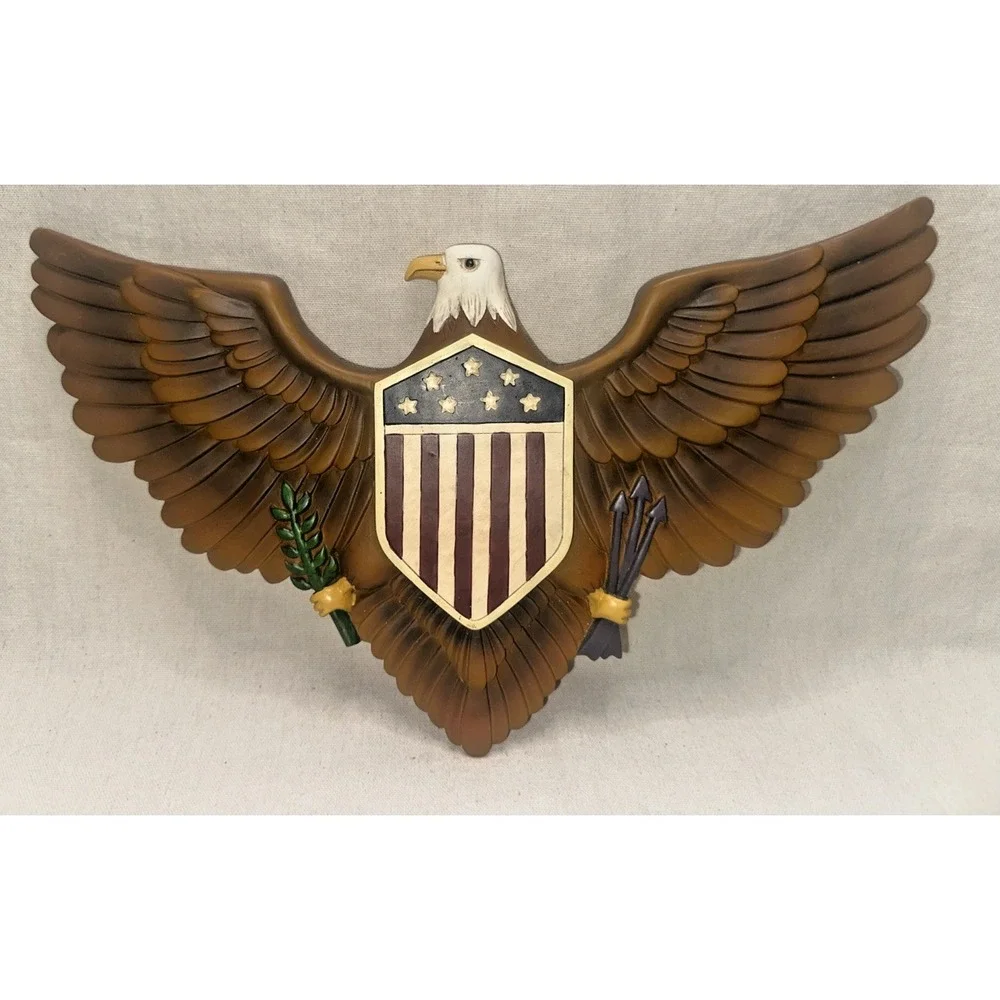 Vintage Youngs Inc Resin Patriotic Eagle Wall Plaque 2001 Shield 13.25x8.25